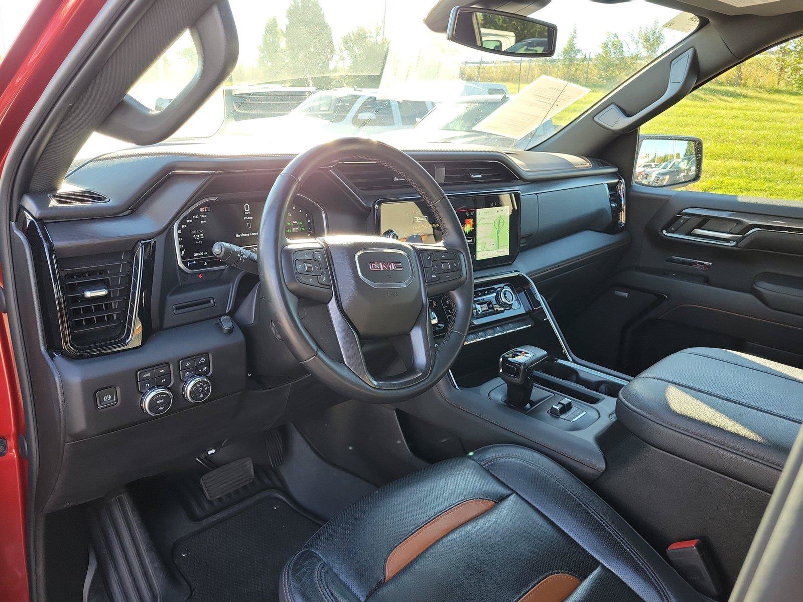 Used 2024 GMC Sierra 1500 AT4 w/ AT4 Preferred Package AWD/4WD image 17