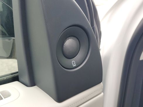 New 2026 Lincoln Navigator Reserve w/ Jet Appearance Package AWD/4WD image 9