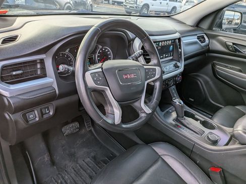 Used 2019 GMC Acadia SLT w/ Black Edition image 17