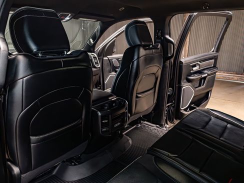 Used 2023 RAM 1500 Laramie image 20