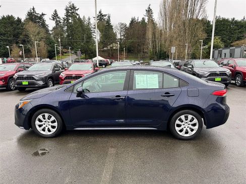 Certified 2024 Toyota Corolla LE image 4