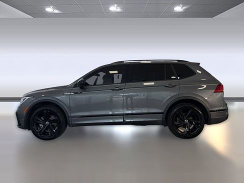 Used 2023 Volkswagen Tiguan SE R-Line FWD image 2