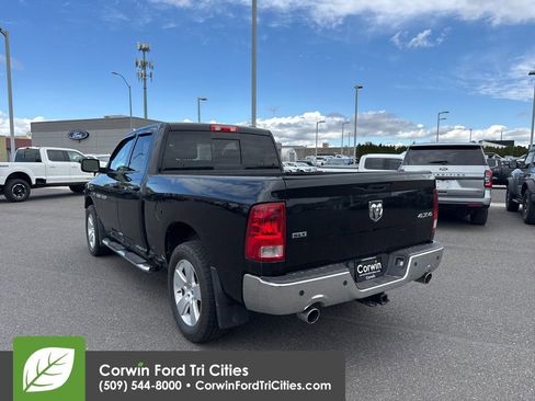 Used 2012 RAM 1500 Classic SLT w/ SLT Plus D￩cor Group image 4