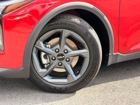 New 2025 Kia K4 FWD image 27