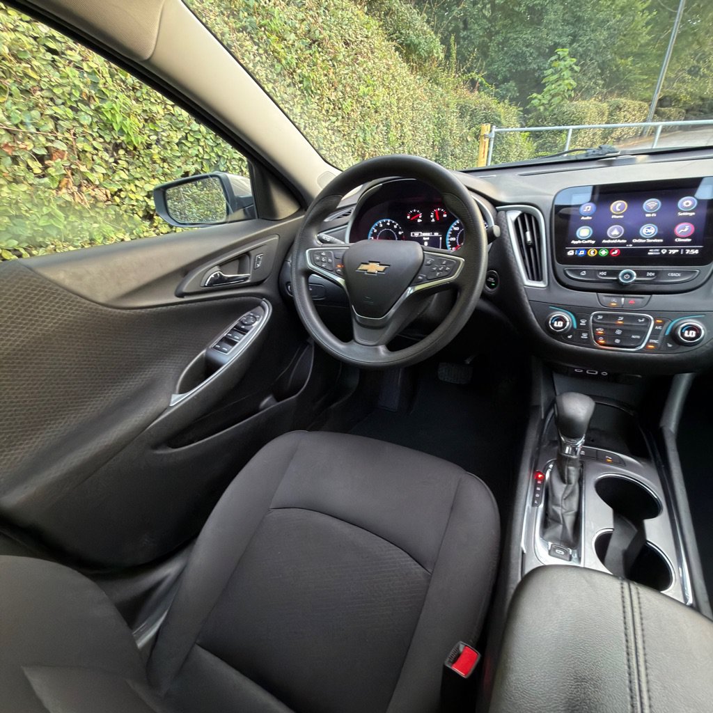 Used 2023 Chevrolet Malibu LT w/ Driver Confidence Package FWD image 30