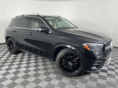 Used 2024 Mercedes-Benz GLE 350 4MATIC image 2