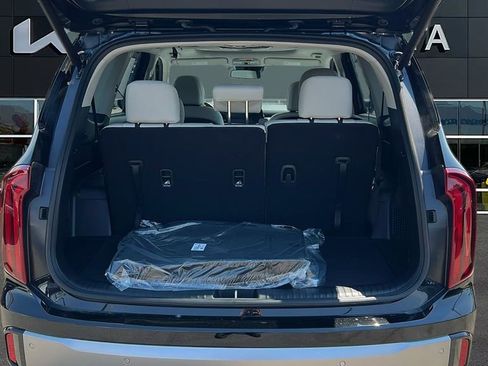 New 2025 Kia Telluride EX w/ EX Captain's Chair Package AWD/4WD image 11