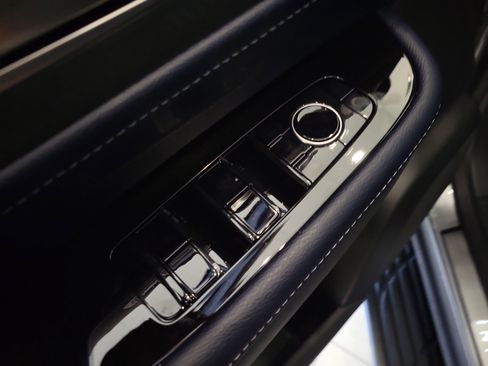 New 2026 INFINITI QX80 4WD image 18