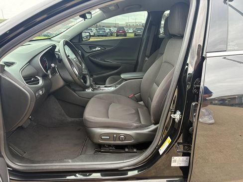Used 2024 Chevrolet Malibu RS FWD image 11