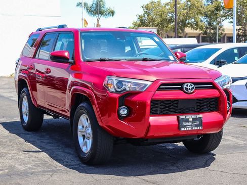 Used 2024 Toyota 4Runner SR5 RWD image 3