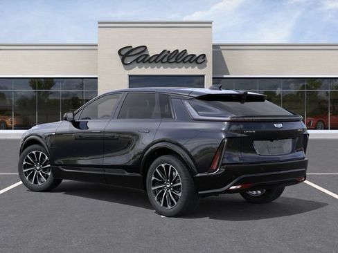 Used 2026 Cadillac Lyriq Sport AWD/4WD image 3