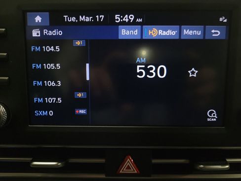 Used 2023 Hyundai Elantra SEL image 25