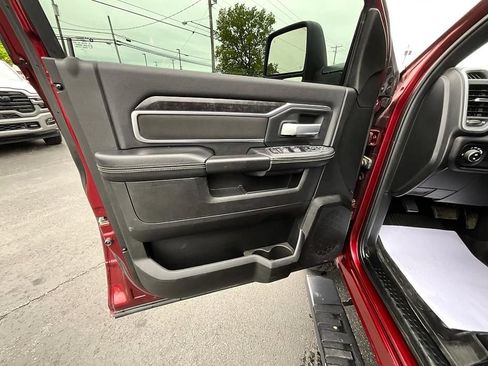 Used 2024 RAM 2500 Big Horn w/ Sport Appearance Package AWD/4WD image 11
