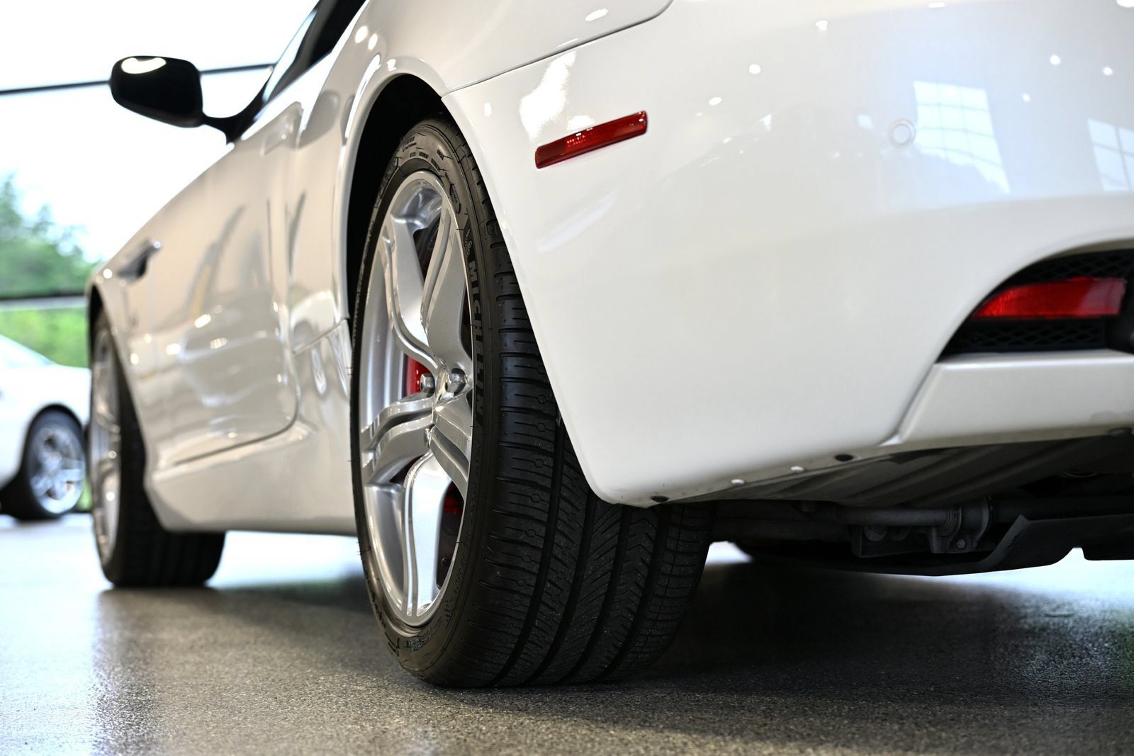 Used 2009 Aston Martin DB9 Coupe RWD image 22