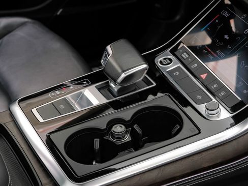 Used 2023 Audi Q8 Premium Plus w/ Premium Plus Package image 30