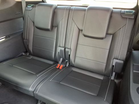 Certified 2023 Volkswagen Atlas SE AWD/4WD image 24