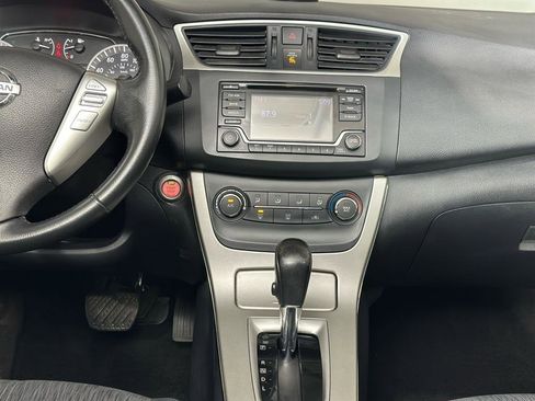 Used 2015 Nissan Sentra SV image 13