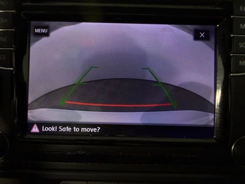 Used 2017 Volkswagen Jetta SE image 25