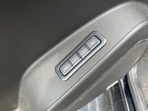 Used 2019 GMC Yukon XL Denali w/ Denali Ultimate Package AWD/4WD image 23