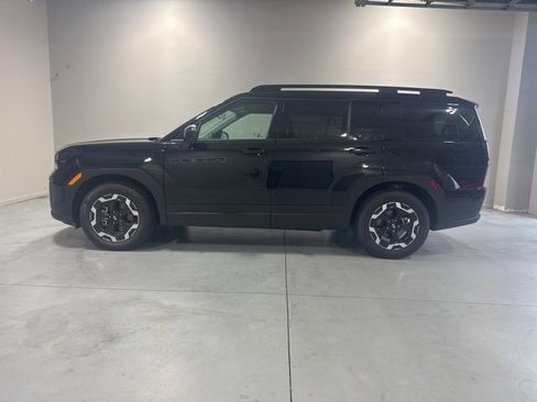 Used 2025 Hyundai Santa Fe SEL w/ Tow & Go Package image 10