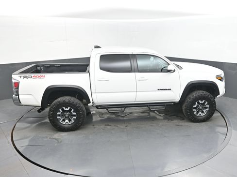 Used 2023 Toyota Tacoma TRD Off-Road AWD/4WD image 38