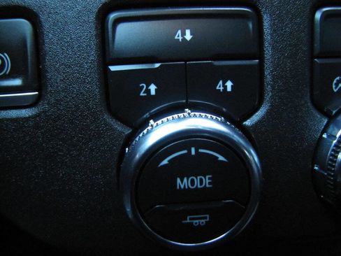 Used 2024 GMC Sierra 2500 SLE w/ SLE Convenience Package image 42