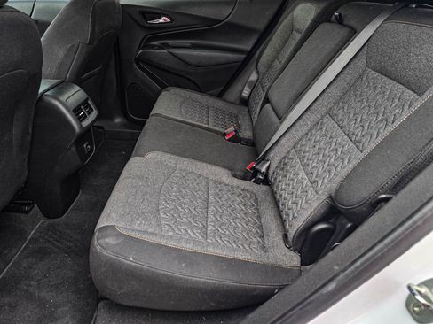 Used 2022 Chevrolet Equinox LT FWD image 12