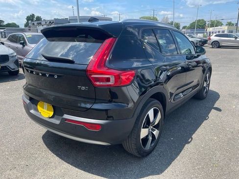 Used 2021 Volvo XC40 T5 Momentum w/ Premium Package AWD/4WD image 7