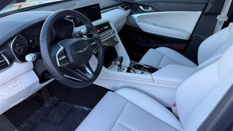 Used 2025 Genesis G70 2.5T AWD/4WD image 10