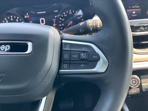 Used 2025 Jeep Compass Limited AWD/4WD image 20