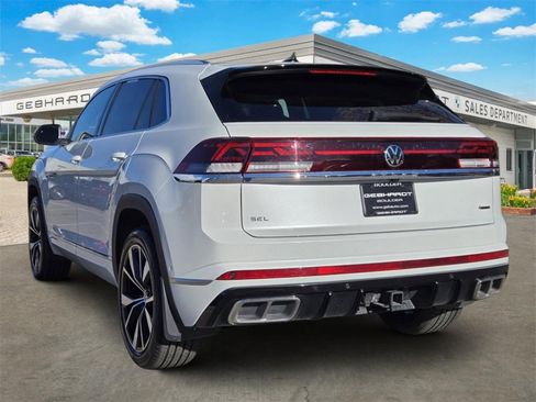 Used 2024 Volkswagen Atlas Cross Sport SEL Premium R-Line image 7