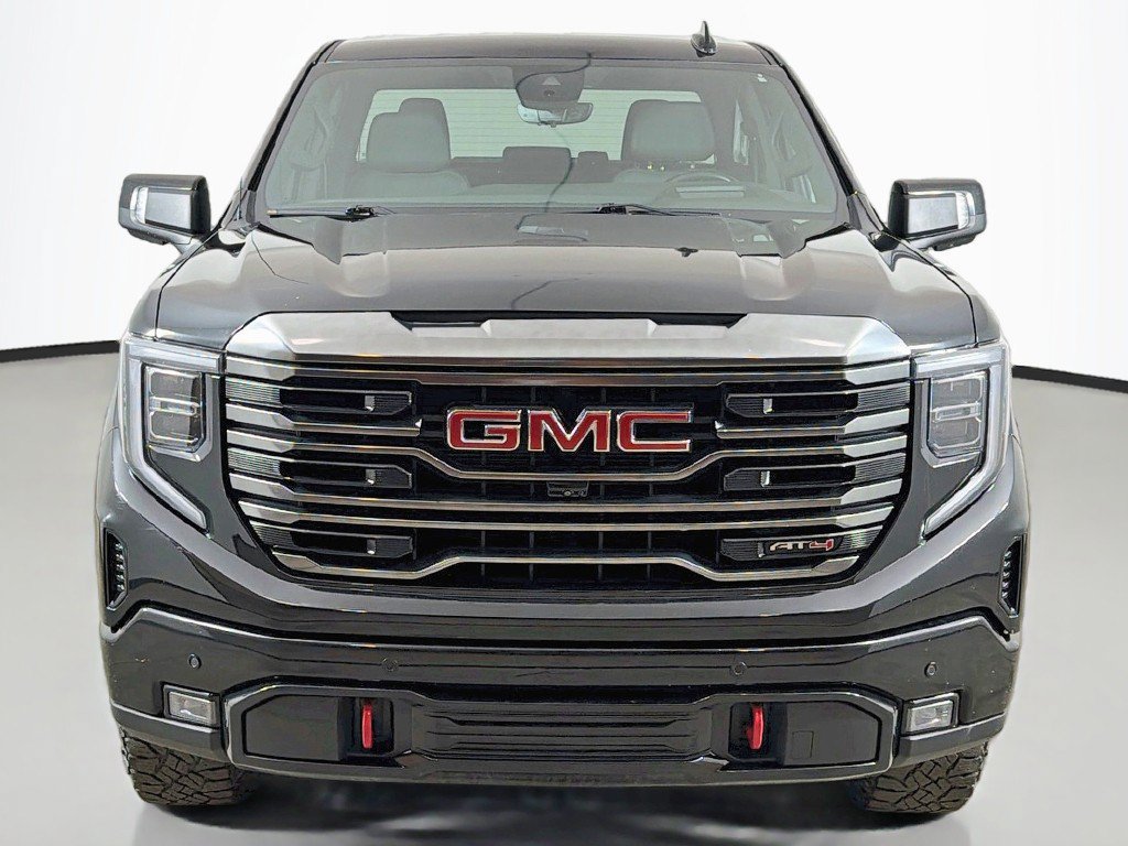 Used 2022 GMC Sierra 1500 AT4 w/ Technology Package AWD/4WD image 13
