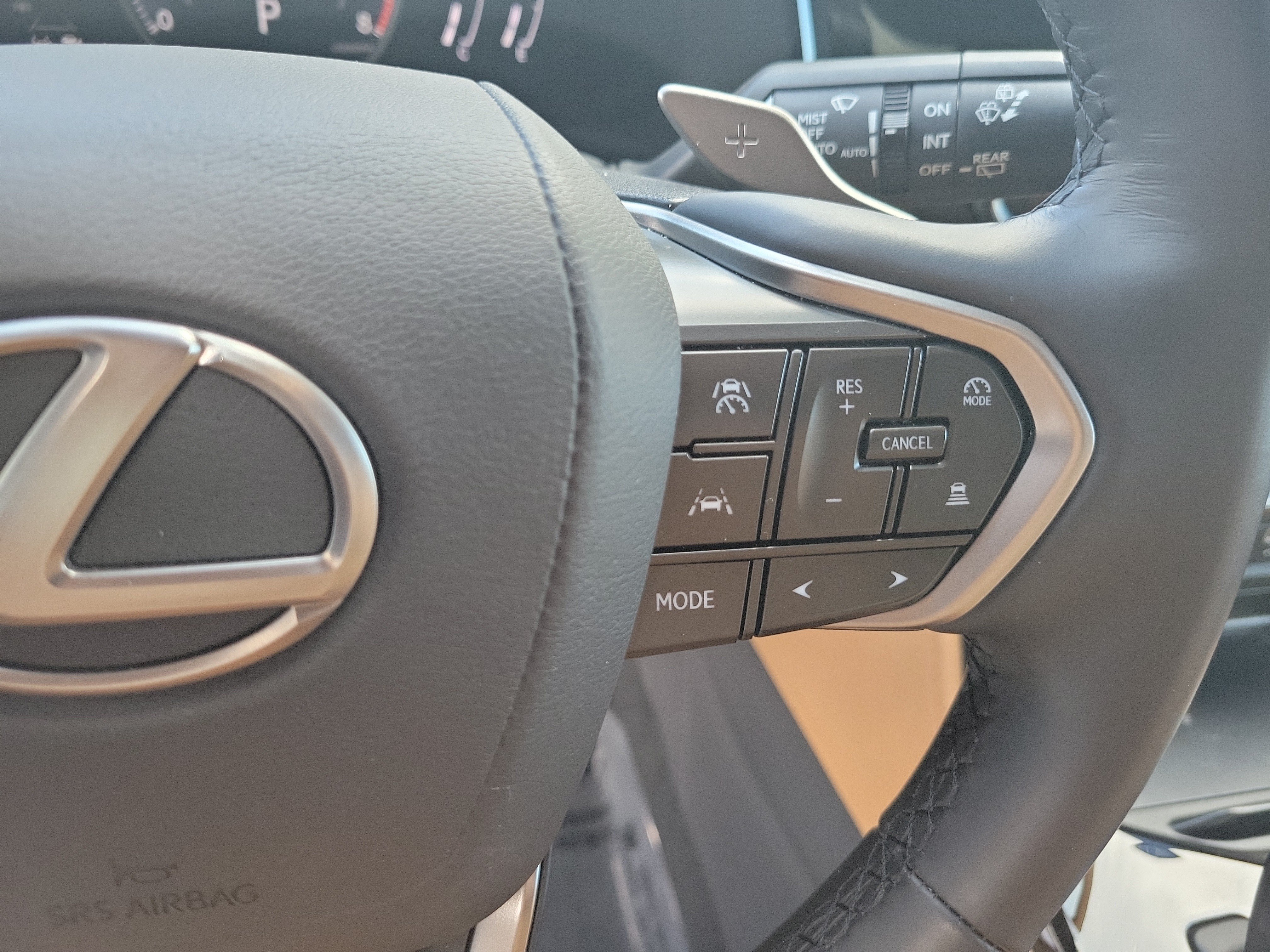 Used 2025 Lexus NX 250 FWD w/ Towing Package (2000 Lbs) image 26