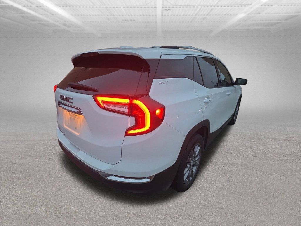 Used 2024 GMC Terrain SLT FWD image 6