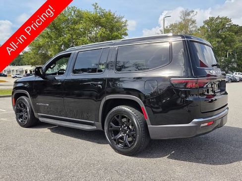 Used 2022 Jeep Wagoneer Series II RWD image 3