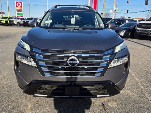 New 2026 Nissan Rogue Platinum image 17