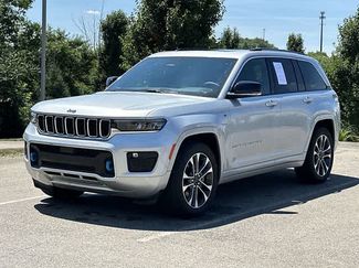 Used 2023 Jeep Grand Cherokee Overland AWD/4WD video 1