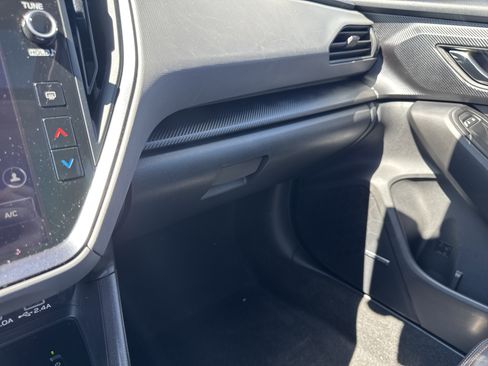 Used 2024 Subaru Crosstrek 2.5i Limited w/ Crosstrek Mirror Package AWD/4WD image 23