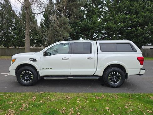 Used 2017 Nissan Titan Platinum Reserve w/ Off-Road Package image 3