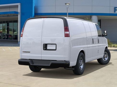 New 2026 Chevrolet Express 2500 image 4