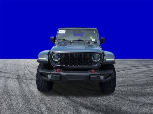 Used 2025 Jeep Wrangler Unlimited Rubicon AWD/4WD image 9