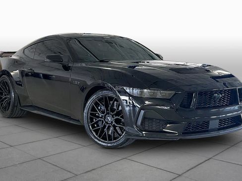 Used 2024 Ford Mustang GT Premium w/ GT Performance Package RWD image 2