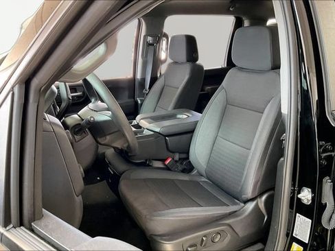 Used 2025 Chevrolet Silverado 2500 Custom w/ Custom Value Package AWD/4WD image 15