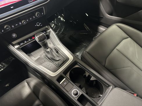 Used 2019 Audi Q3 2.0T Premium Plus w/ Premium Plus Package AWD/4WD image 26