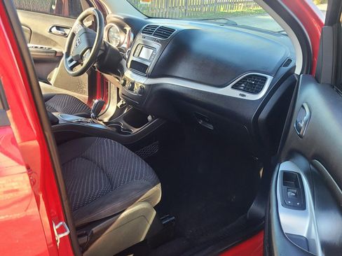 Used 2016 Dodge Journey SXT w/ Comfort/Convenience Group image 7