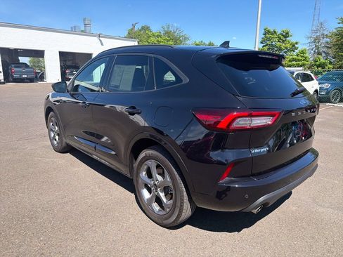 Used 2023 Ford Escape ST-Line w/ Tech Pack #1 AWD/4WD image 3