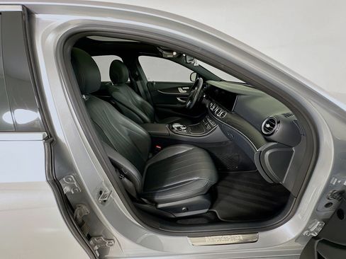 Used 2020 Mercedes-Benz E 350 Sedan image 32