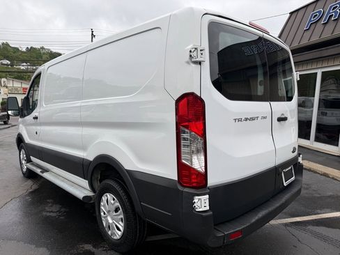 Used 2017 Ford Transit 250 130 Low Roof w/ Exterior Upgrade Package RWD image 3