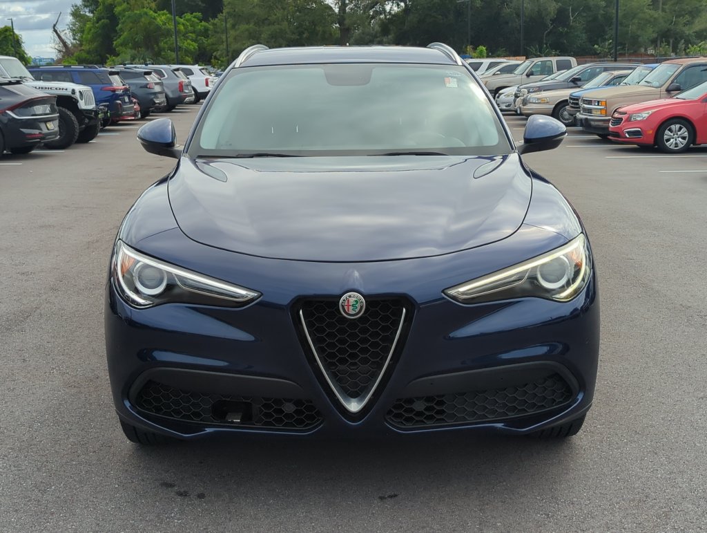 Used 2018 Alfa Romeo Stelvio Ti AWD/4WD image 10