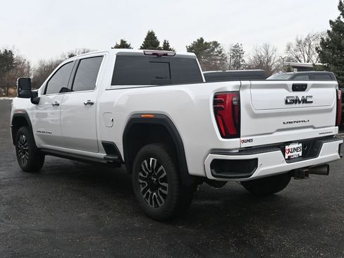 Used 2024 GMC Sierra 3500 Denali Ultimate image 10